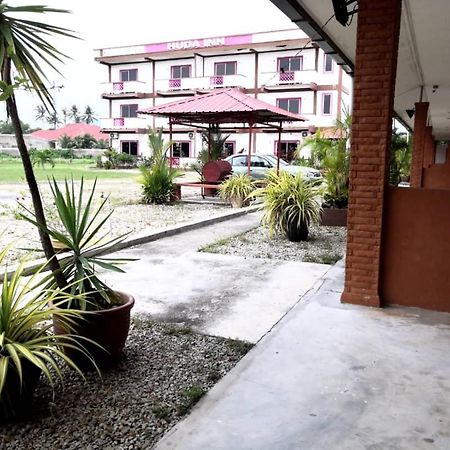 Huda Inn Pantai Cenang  Bagian luar foto