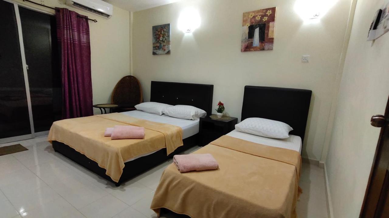 Huda Inn Pantai Cenang  Ruang foto