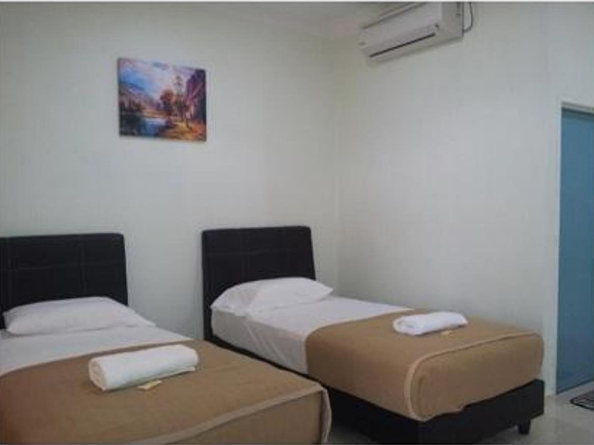 Huda Inn Pantai Cenang  Bagian luar foto