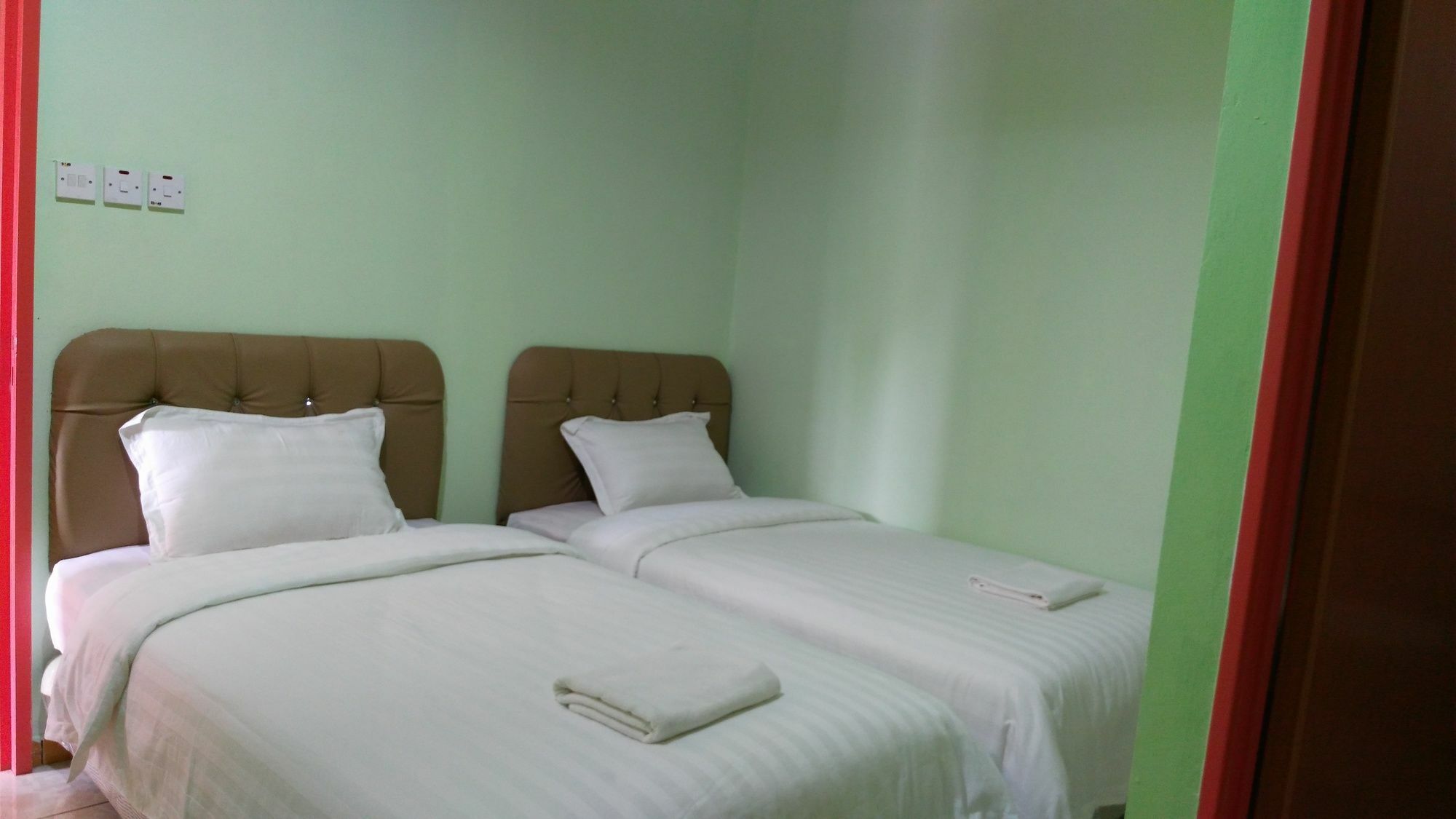 Huda Inn Pantai Cenang  Bagian luar foto
