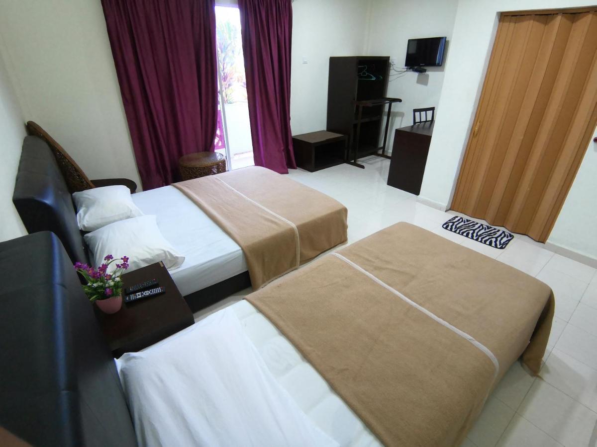 Huda Inn Pantai Cenang  Bagian luar foto